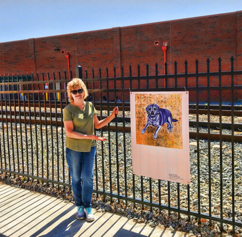 Shelly Leitheiser with Blue Gracie painting